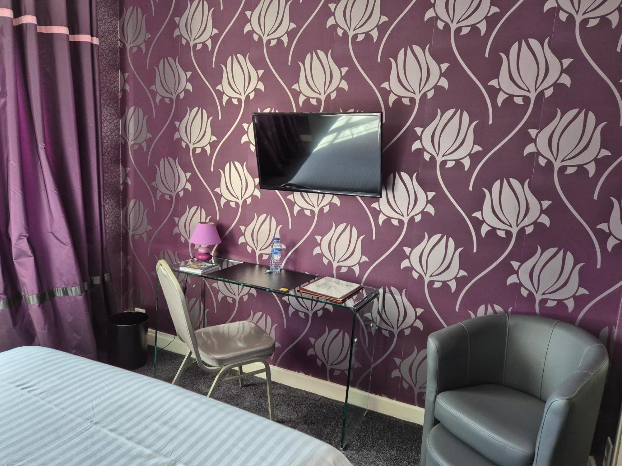 Logis La Thomasse Hotel Aurillac Exterior photo